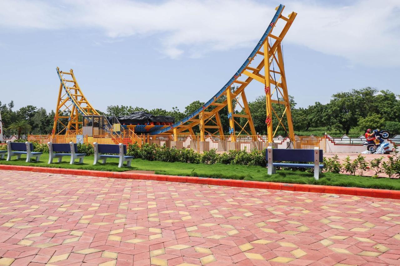 Capital O 49279 Chhab Chhaba Chhab Water Fun Park & Resort Damka Εξωτερικό φωτογραφία